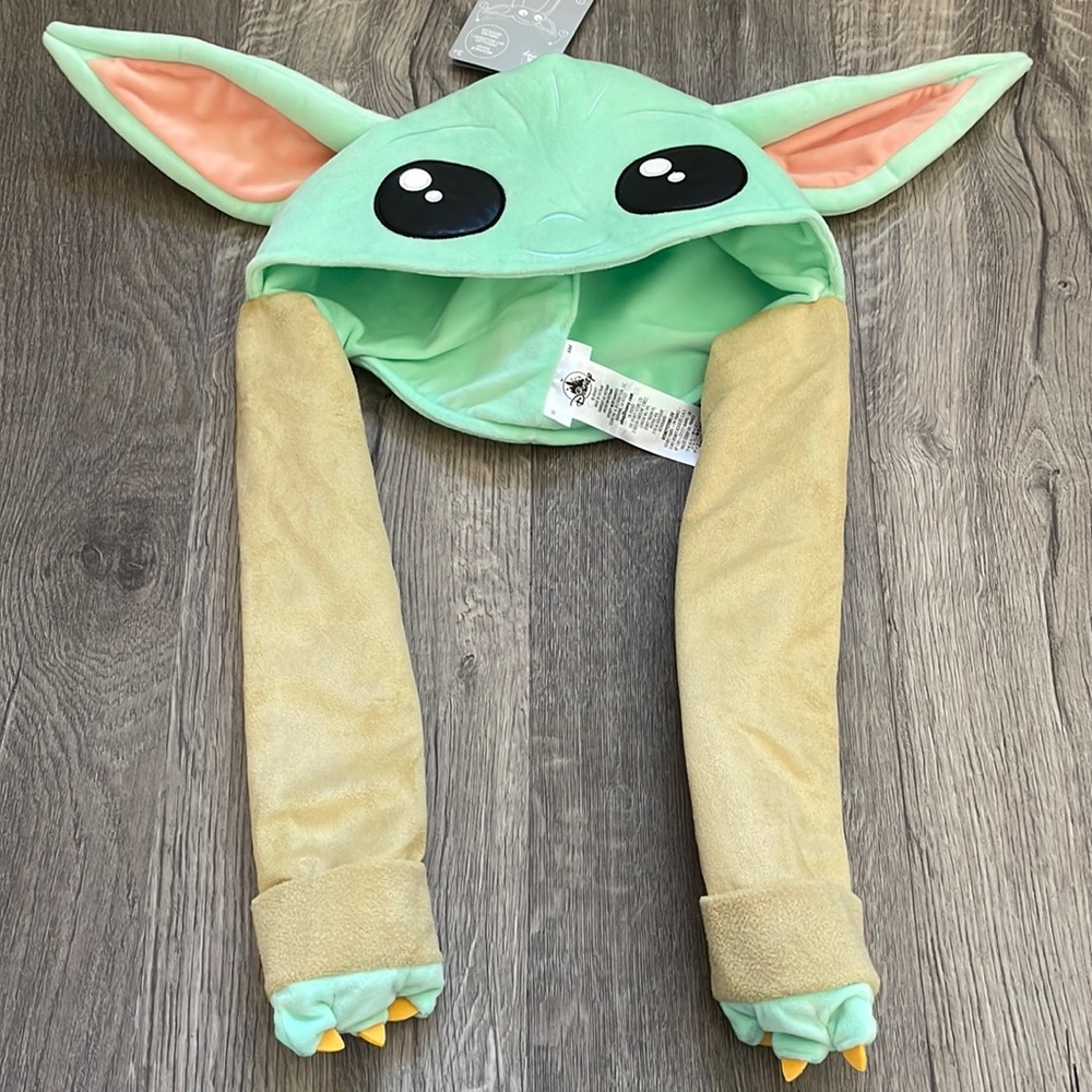 Brand New Star Wars Disney Grogu The Child Yoda Character Hat With Moveable Ears